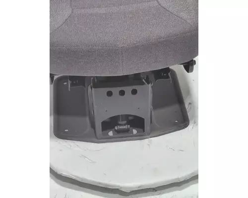 INTERNATIONAL LT Seat, Front