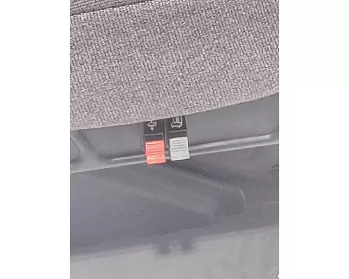 INTERNATIONAL LT Seat, Front