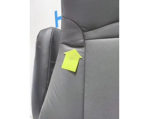 INTERNATIONAL LT Seat, Front