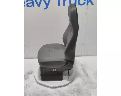 INTERNATIONAL LT Seat, Front