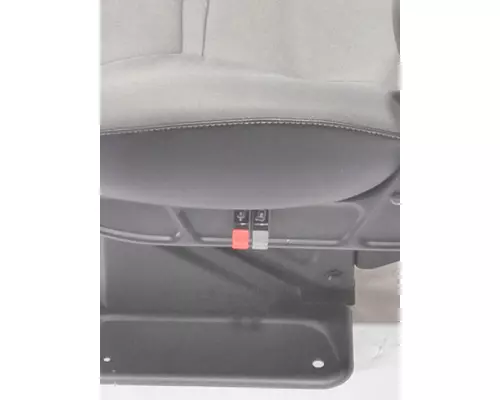 INTERNATIONAL LT Seat, Front
