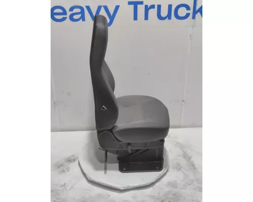 INTERNATIONAL LT Seat, Front