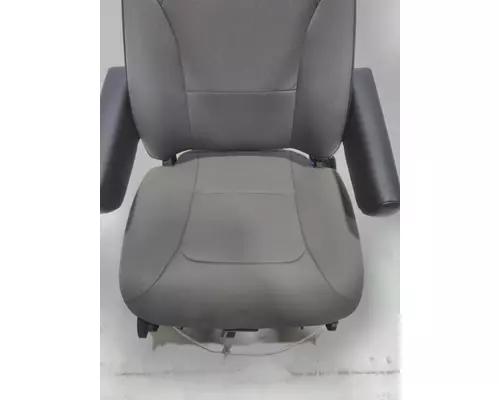 INTERNATIONAL LT Seat, Front