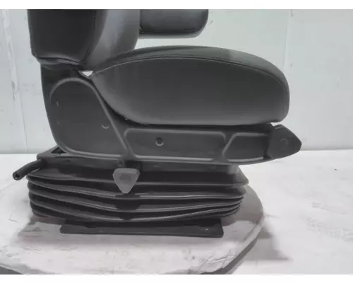 INTERNATIONAL LT Seat, Front