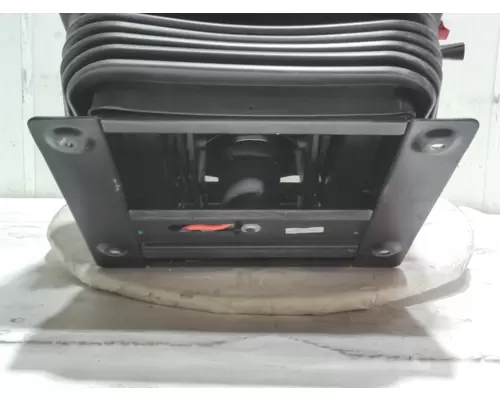 INTERNATIONAL LT Seat, Front