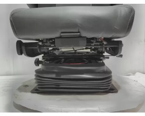 INTERNATIONAL LT Seat, Front