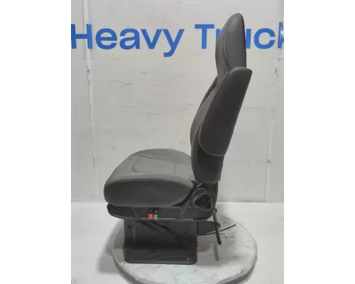 INTERNATIONAL LT Seat, Front