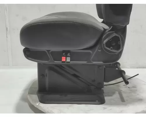 INTERNATIONAL LT Seat, Front