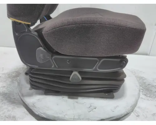 INTERNATIONAL LT Seat, Front