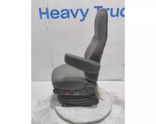 INTERNATIONAL LT Seat, Front