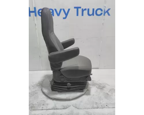 INTERNATIONAL LT Seat, Front