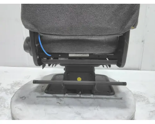 INTERNATIONAL LT Seat, Front