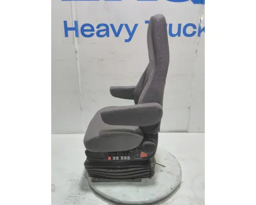 INTERNATIONAL LT Seat, Front