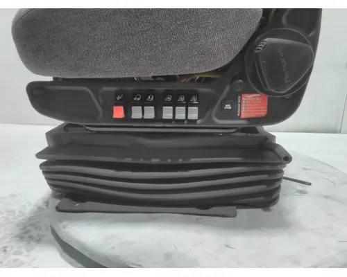 INTERNATIONAL LT Seat, Front