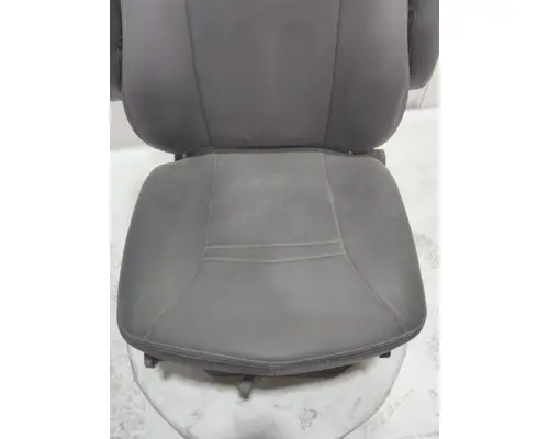 INTERNATIONAL LT Seat, Front