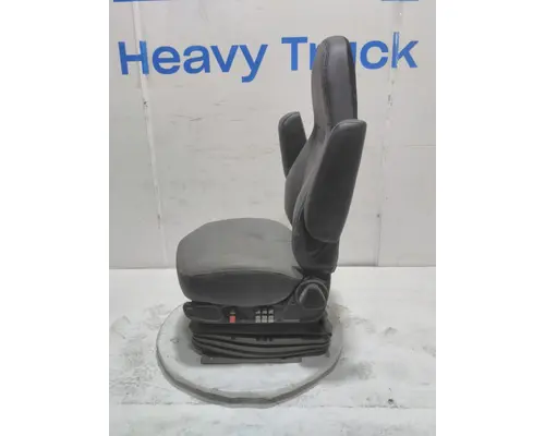 INTERNATIONAL LT Seat, Front