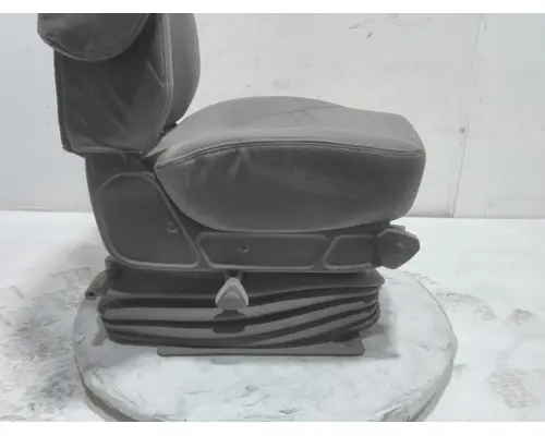 INTERNATIONAL LT Seat, Front