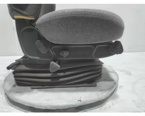 INTERNATIONAL LT Seat, Front