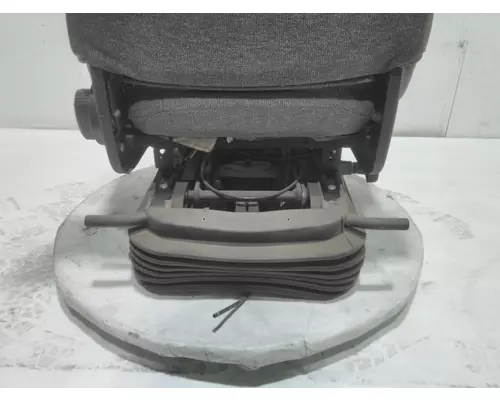 INTERNATIONAL LT Seat, Front