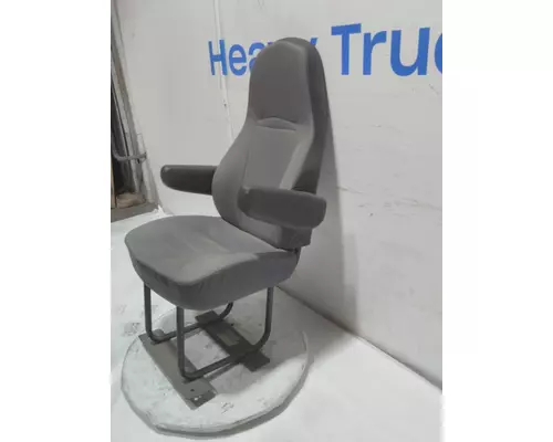 INTERNATIONAL LT Seat, Front
