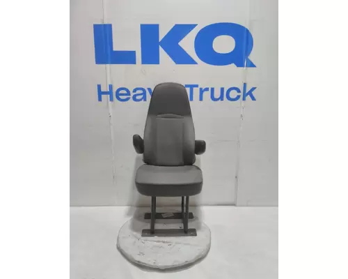 INTERNATIONAL LT Seat, Front