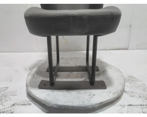 INTERNATIONAL LT Seat, Front