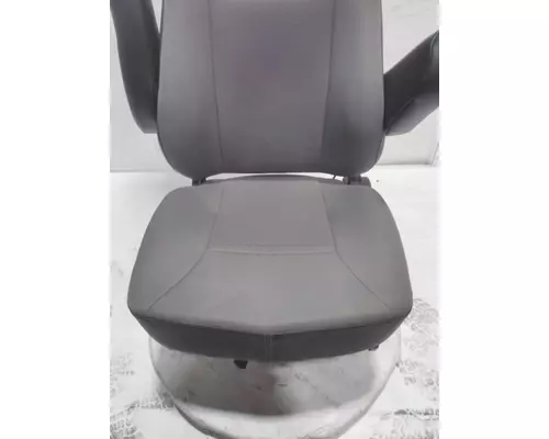 INTERNATIONAL LT Seat, Front