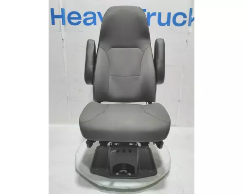 INTERNATIONAL LT Seat, Front