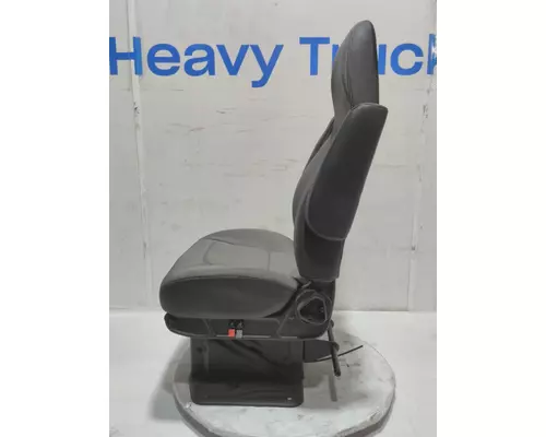 INTERNATIONAL LT Seat, Front