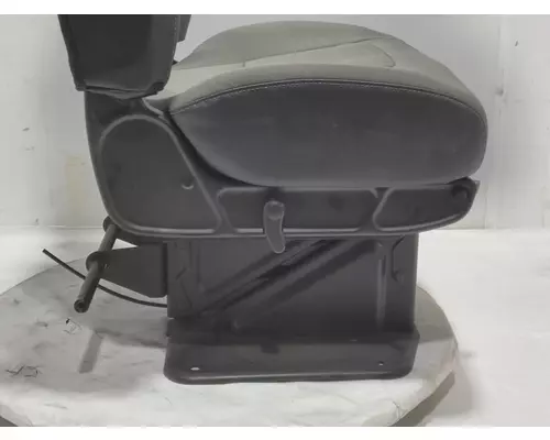 INTERNATIONAL LT Seat, Front