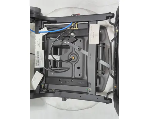 INTERNATIONAL LT Seat Assemblies