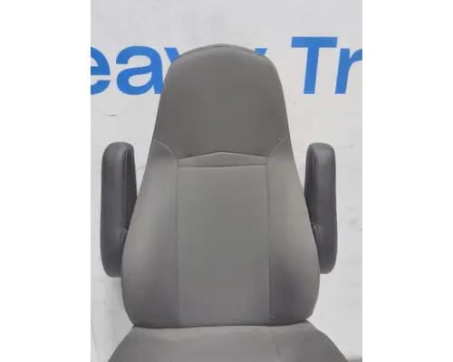 INTERNATIONAL LT Seats