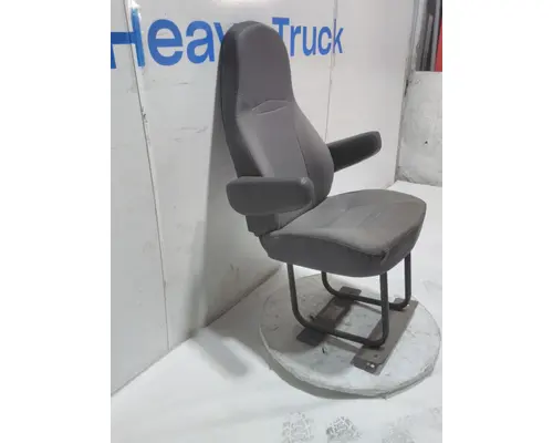 INTERNATIONAL LT Seats