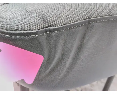 INTERNATIONAL LT Seats