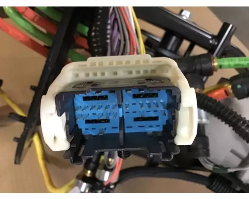 INTERNATIONAL LT Steering Column