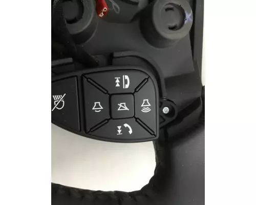 INTERNATIONAL LT Steering Wheel
