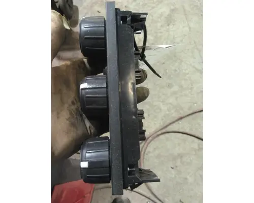 INTERNATIONAL LT TEMPERATURE CONTROL