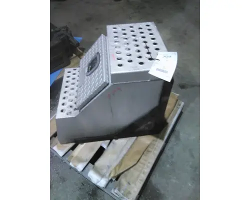 INTERNATIONAL LT TOOL BOX