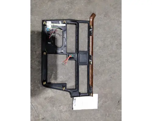 INTERNATIONAL LT TRIM INTERIOR