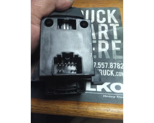 INTERNATIONAL LT TURN SIGNAL SWITCH
