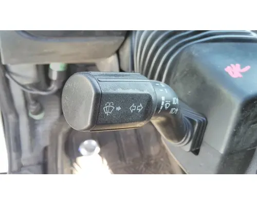 INTERNATIONAL LT TURN SIGNAL SWITCH