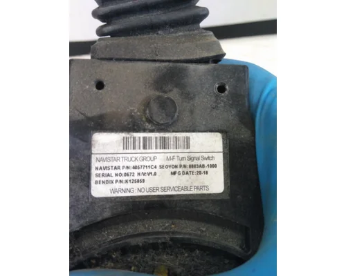 INTERNATIONAL LT TURN SIGNAL SWITCH