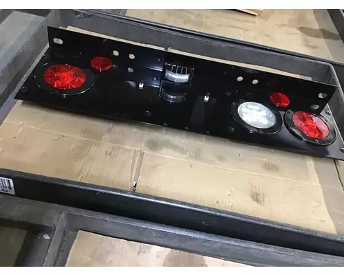 INTERNATIONAL LT Tail Lamp