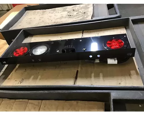 INTERNATIONAL LT Tail Lamp
