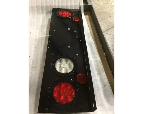 INTERNATIONAL LT Tail Lamp