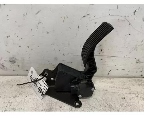INTERNATIONAL LT Throttle Body Assembly