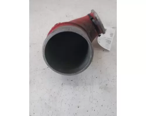 INTERNATIONAL LT Turbo Pipe