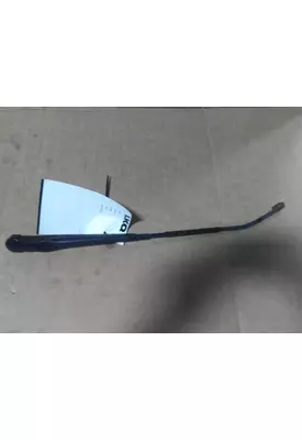 INTERNATIONAL LT WINDSHIELD WIPER ARM