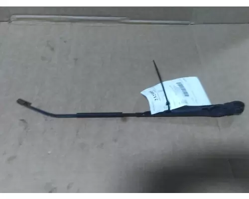 INTERNATIONAL LT WINDSHIELD WIPER ARM