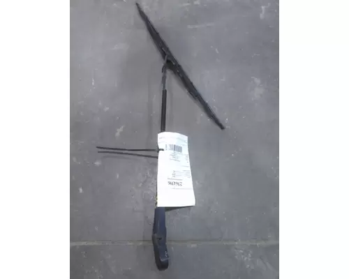 INTERNATIONAL LT WINDSHIELD WIPER ARM